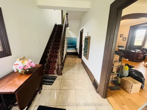 45 Highland Avenue Belleville ON K8P 3R2