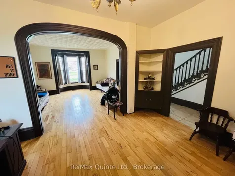 45 Highland Avenue Belleville ON K8P 3R2
