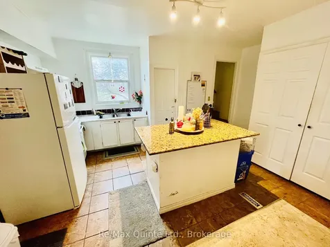 45 Highland Avenue Belleville ON K8P 3R2