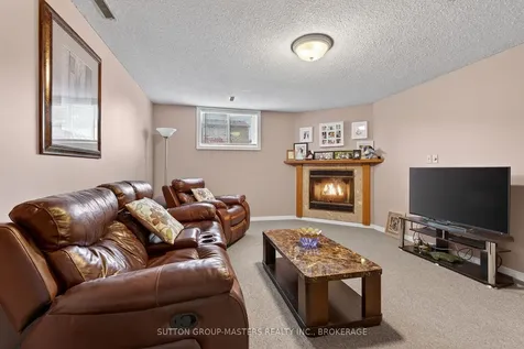 1080 Palmerston Crescent Kingston ON K7P 2P5