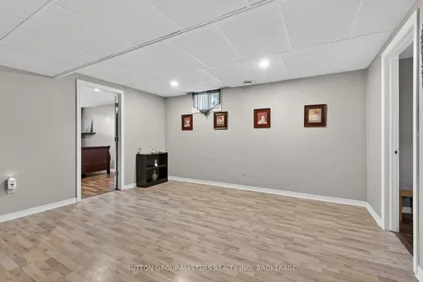1080 Palmerston Crescent Kingston ON K7P 2P5
