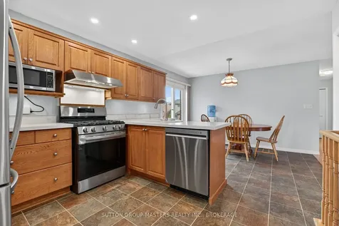 1080 Palmerston Crescent Kingston ON K7P 2P5