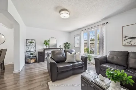 71 Blackhorne Drive Kitchener ON N2E 1T5