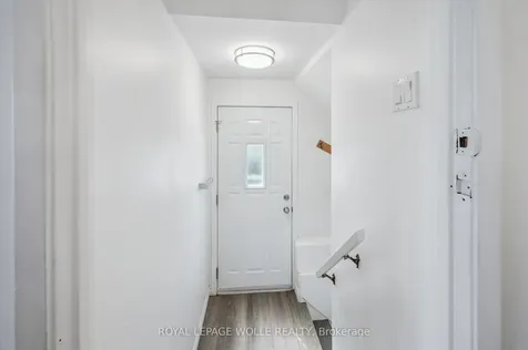 71 Blackhorne Drive Kitchener ON N2E 1T5