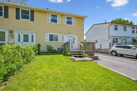 71 Blackhorne Drive Kitchener ON N2E 1T5