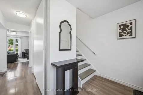 71 Blackhorne Drive Kitchener ON N2E 1T5