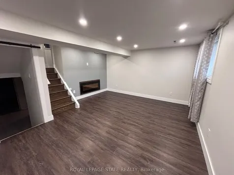 3 Governor Simcoe Drive St. Catharines ON L2N 3J1