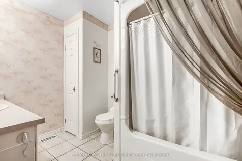 19 Hanlon Place Brant ON N3L 4E7