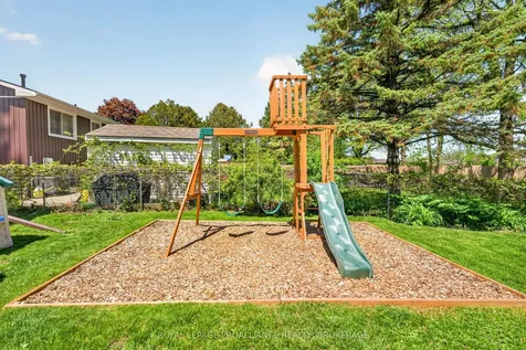 800 Allum Avenue Kingston ON K7M 7A1