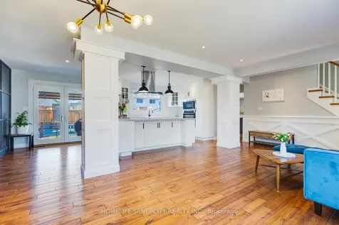 203 Montmorency Drive Hamilton ON L8K 5H3