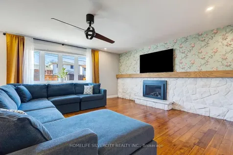 203 Montmorency Drive Hamilton ON L8K 5H3