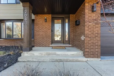 203 Montmorency Drive Hamilton ON L8K 5H3