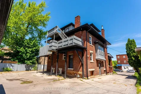 822 Main Street E Hamilton ON L8M 1L6
