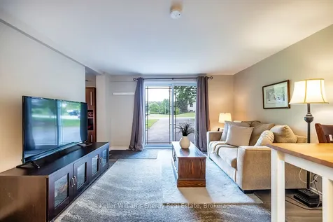 19 Pinewood Crescent Kawartha Lakes ON L0A 1K0