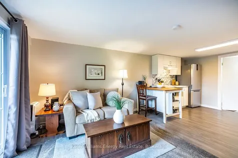 19 Pinewood Crescent Kawartha Lakes ON L0A 1K0