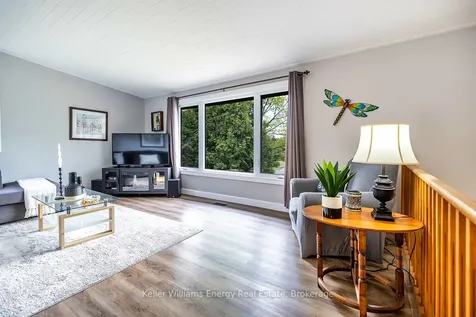 19 Pinewood Crescent Kawartha Lakes ON L0A 1K0