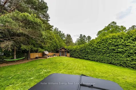 19 Pinewood Crescent Kawartha Lakes ON L0A 1K0