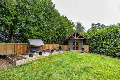 19 Pinewood Crescent Kawartha Lakes ON L0A 1K0