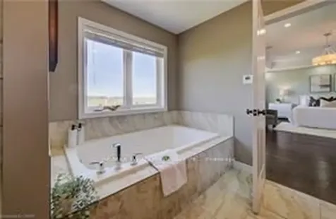 264 Evens Pond Crescent Kitchener ON N2R 0B8
