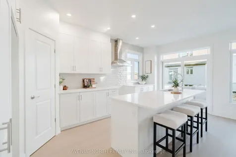 1729 Rotterdam Circle Kanata ON K2W 1A5