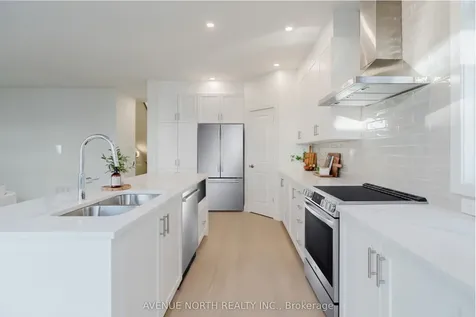 1729 Rotterdam Circle Kanata ON K2W 1A5