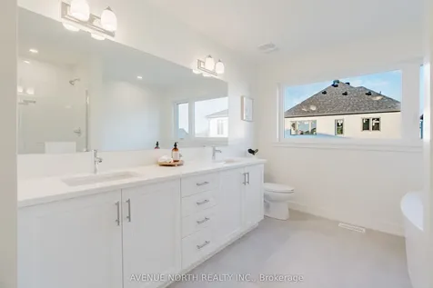 1729 Rotterdam Circle Kanata ON K2W 1A5