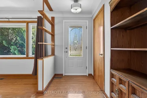 8735 Howe Crescent Niagara Falls ON L2G 6Z4