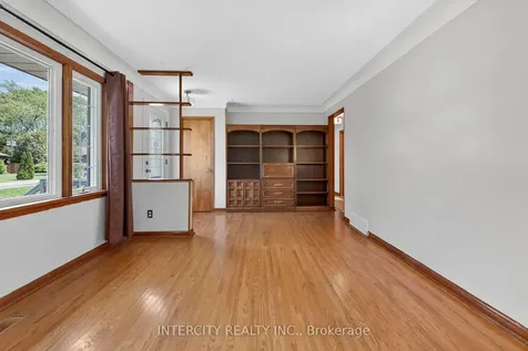 8735 Howe Crescent Niagara Falls ON L2G 6Z4