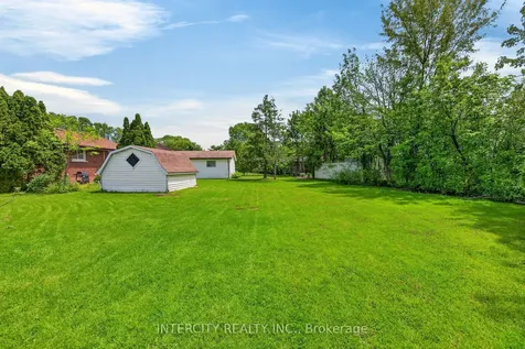 8735 Howe Crescent Niagara Falls ON L2G 6Z4