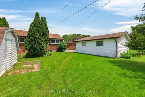 8735 Howe Crescent Niagara Falls ON L2G 6Z4