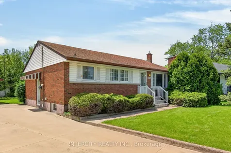 8735 Howe Crescent Niagara Falls ON L2G 6Z4