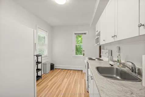 176 Nelson Street Kingston ON K7L 3X1