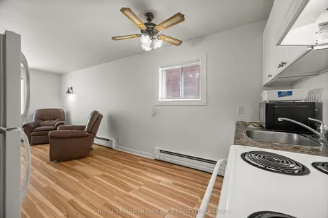 176 Nelson Street Kingston ON K7L 3X1