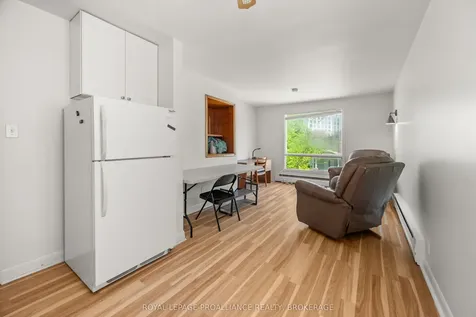 176 Nelson Street Kingston ON K7L 3X1