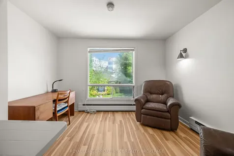 176 Nelson Street Kingston ON K7L 3X1