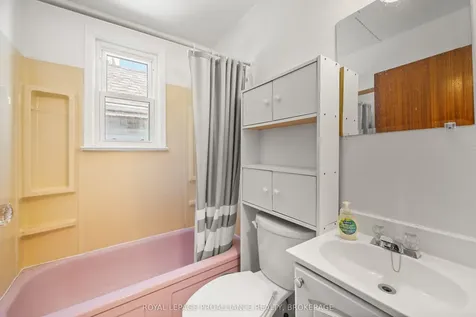 176 Nelson Street Kingston ON K7L 3X1