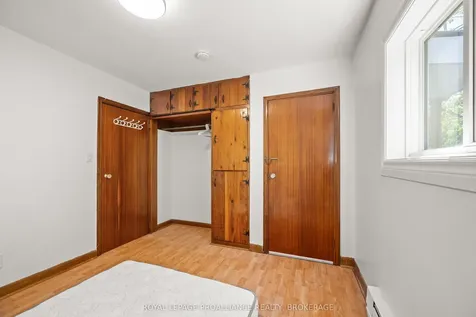 176 Nelson Street Kingston ON K7L 3X1