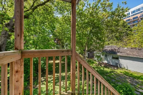 176 Nelson Street Kingston ON K7L 3X1
