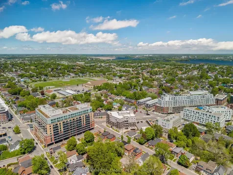 176 Nelson Street Kingston ON K7L 3X1