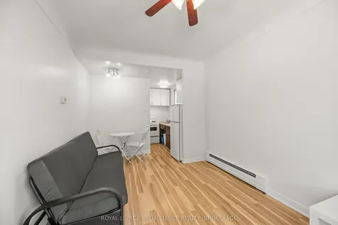 176 Nelson Street Kingston ON K7L 3X1
