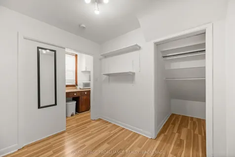 176 Nelson Street Kingston ON K7L 3X1