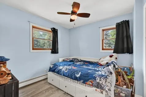 441 Coombs Street North Huron ON N0M 1H0