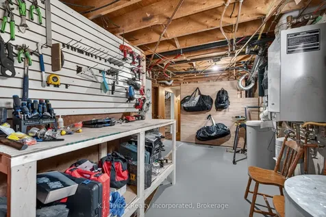 441 Coombs Street North Huron ON N0M 1H0