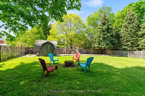 441 Coombs Street North Huron ON N0M 1H0