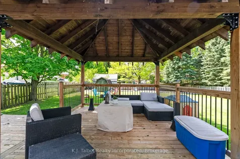 441 Coombs Street North Huron ON N0M 1H0
