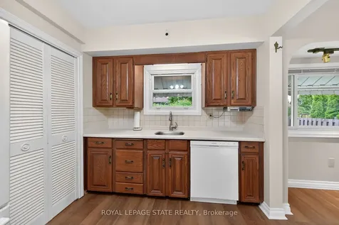 88 West 33rd Street Hamilton ON L9C 5J1