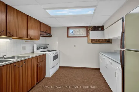 88 West 33rd Street Hamilton ON L9C 5J1