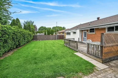 88 West 33rd Street Hamilton ON L9C 5J1