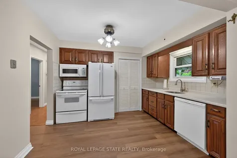 88 West 33rd Street Hamilton ON L9C 5J1