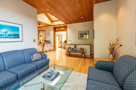 23 Pearl Street Guelph ON N1E 2E4